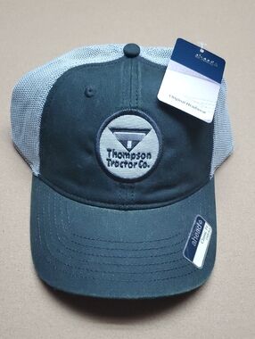 Head Black and Gray Mesh Trucker Hat